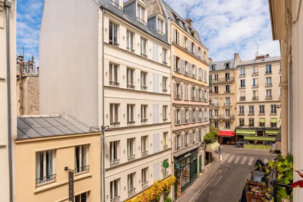 Appartement Paris 18 e - ABBESSES / LEPIC