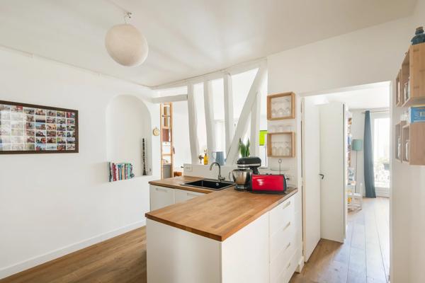 Appartement Paris 18 e - ABBESSES / LEPIC