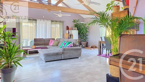 Maison à vendre  5 pièces - 130 m 2   MISEREY SALINES  - 25