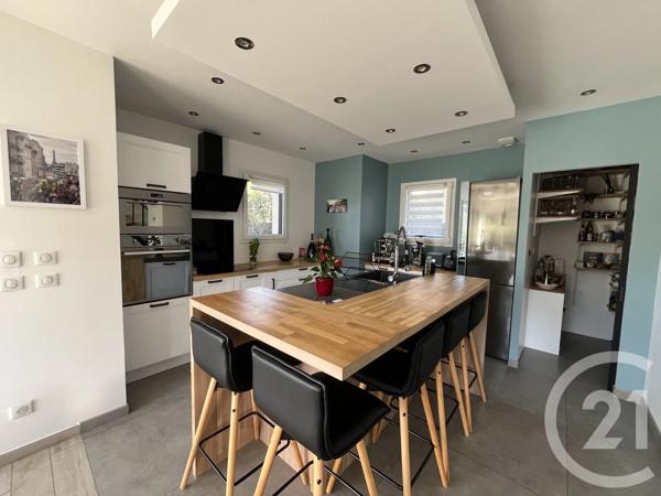 Maison à vendre  5 pièces - 130 m 2   MISEREY SALINES  - 25