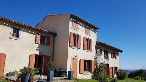 Domaine de charme avec trois gites proche de Limoux