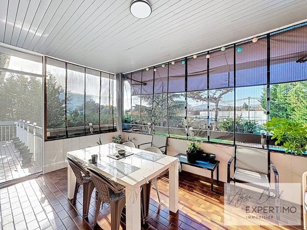 Le Péage-de-Roussillon (38550) À vendre – Maison rénovée et lumineuse + terrain constructible et réaménageable – Proximité à pied de la gare