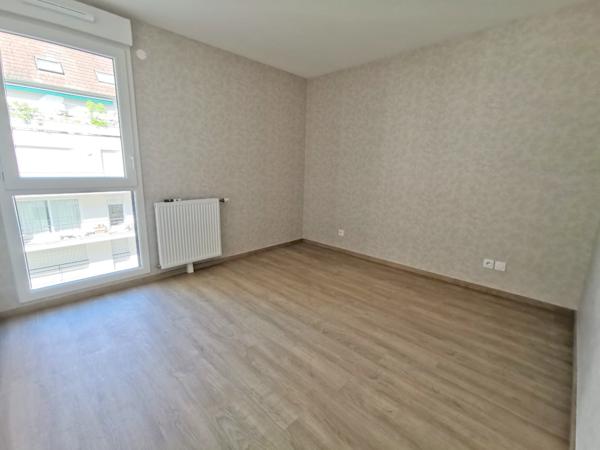 Dijon (21000) Quartier WILSON- T3 récent (2020) - avec loggia 18m2 + Parking et Cave : Disponible le 25/12 !