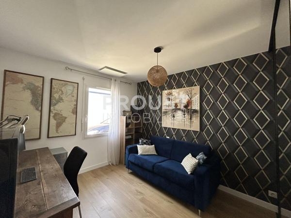 En exclusivité Magné Beau pavillon de plain-pied avec jardin et garage