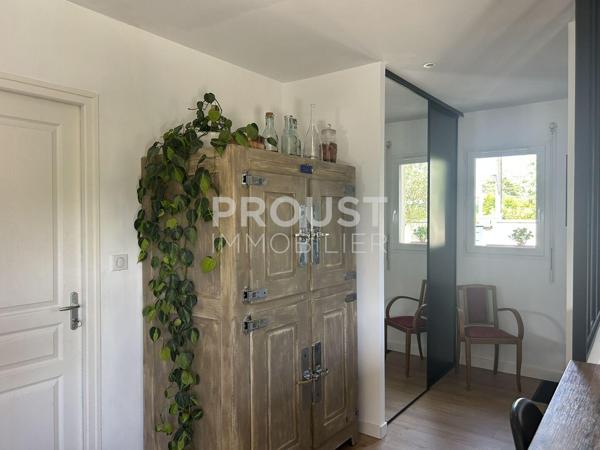 En exclusivité Magné Beau pavillon de plain-pied avec jardin et garage