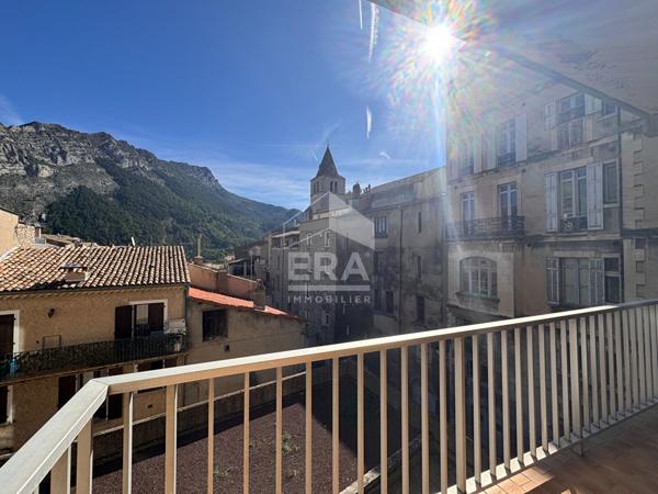 SISTERON CENTRE-VILLE ? 3 CHAMBRES, TERRASSE, PARKING FERMÉ ET CAVE