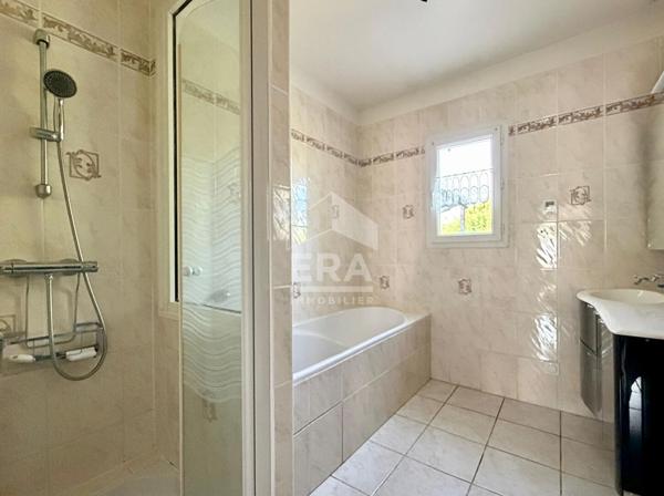 Pavillon 2001 / 4 chambres / 145m2 NEMOURS / COUP DE COEUR