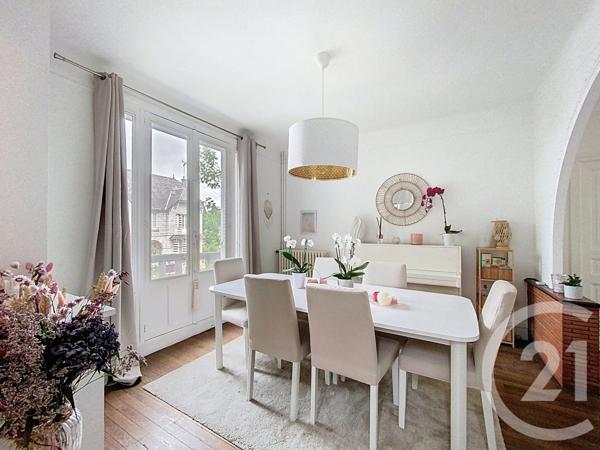 Maison à vendre  5 pièces - 118 m2 ST PIERRE LES NEMOURS - 77