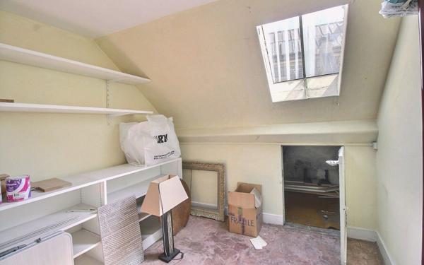 Appartement à vendre    3 pièces • 80,80 m2 Paris 6