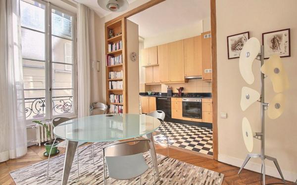 Appartement à vendre    3 pièces • 80,80 m2 Paris 6