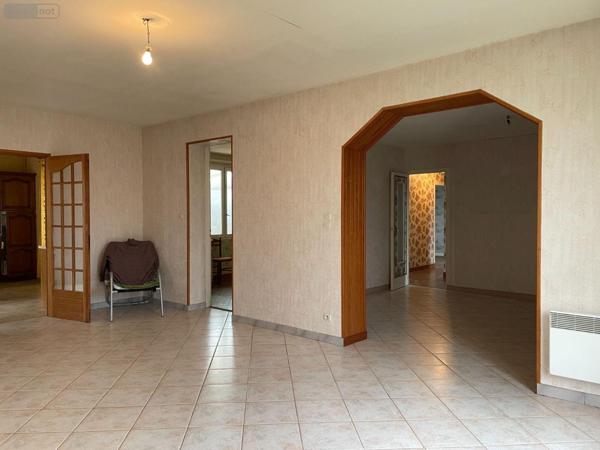 Maison à restaurer à vendre à Saint-Ouen-d'Aunis en Charente-Maritime (17230), ref : VD/606