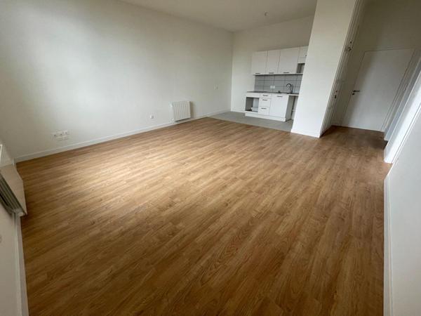 A LOUER : T2 à ROUBAIX • Boulevard Lacordaire - PARC BARBIEUX • 860 € CC • Réf. 829-A212-GLI