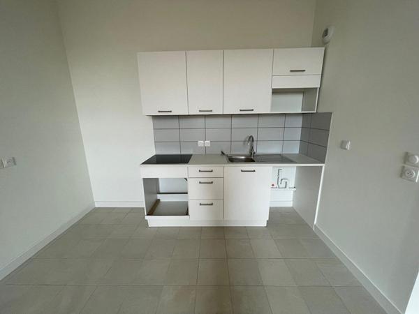 A LOUER : T2 à ROUBAIX • Boulevard Lacordaire - PARC BARBIEUX • 860 € CC • Réf. 829-A212-GLI