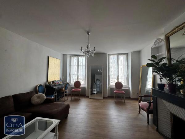 Appartement à louer 2 pièces 61.74m² Nancy (54000)