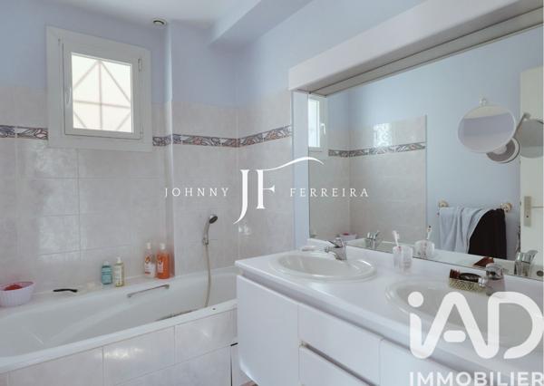 Maison à vendre 9 pièces 196 m² Groslay