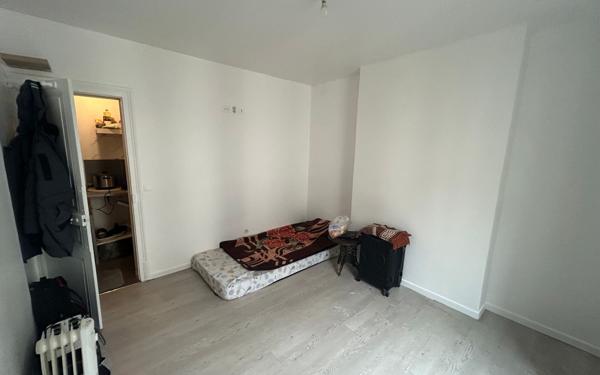 Appartement à vendre    1 pièce • 16 m2 Paris 19