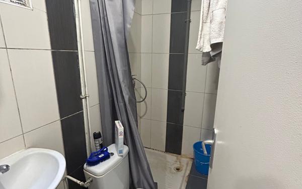 Appartement à vendre    1 pièce • 16 m2 Paris 19