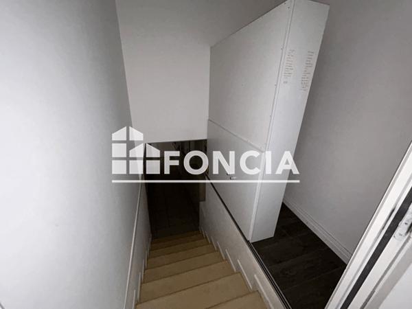 Location Local commercial 3 pièces 365 m² - 12 BOULEVARD GAMBETTA Cahors 46000
