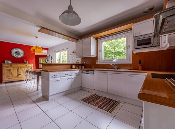 Maison familiale d'exception de 170 m² avec piscine - Secteur recherché de Chauray