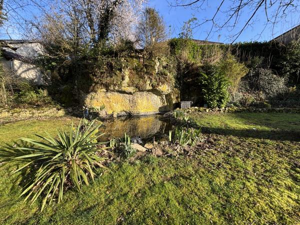 CHATILLON SUR SEINE( 21) Belle demeure de 1964 avec terrain de 2000m² bord de SEINE. Châtillon-sur-Seine (21400)