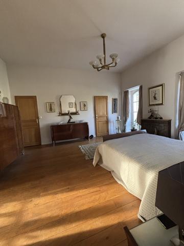 CHATILLON SUR SEINE( 21) Belle demeure de 1964 avec terrain de 2000m² bord de SEINE. Châtillon-sur-Seine (21400)