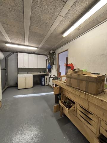 CHATILLON SUR SEINE( 21) Belle demeure de 1964 avec terrain de 2000m² bord de SEINE. Châtillon-sur-Seine (21400)