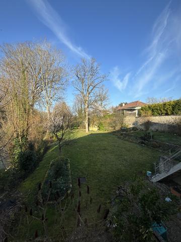 CHATILLON SUR SEINE( 21) Belle demeure de 1964 avec terrain de 2000m² bord de SEINE. Châtillon-sur-Seine (21400)