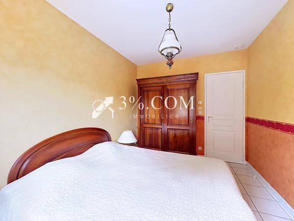 Villa
                                                                                                                                                                                                                                                                                                                        8 pièce(s)                                                                                                                                                                                                          5 chambre(s)                                                                                                                                                                                                          119.81  m²