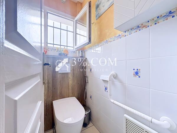 Villa
                                                                                                                                                                                                                                                                                                                        8 pièce(s)                                                                                                                                                                                                          5 chambre(s)                                                                                                                                                                                                          119.81  m²