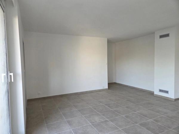Location Appartement 5 pièces 88 m2 à Lapalud
