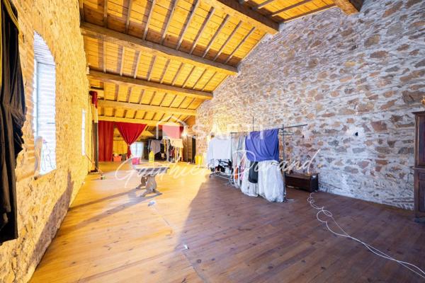 BOMPAS (66), MAS DE 420 M2 SUR UN TERRAIN DE 1500 M2!!