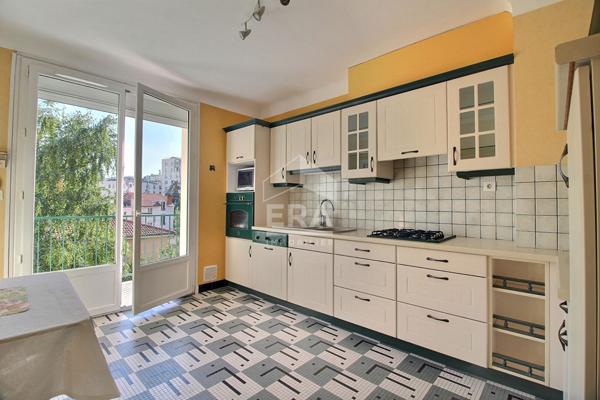 MAISON  DE 1965  PROCHE MONTJUZET ET CENTRE VILLE