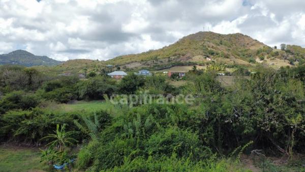 Dpt Martinique (972), à vendre LE VAUCLIN terrain plat de 722 m²