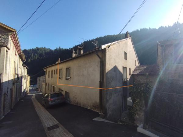 Appartement 64m² env. Lumineux, garage, cave.