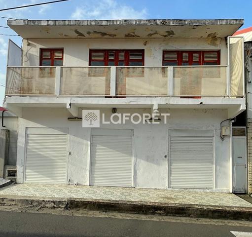 Achat maison Capesterre-Belle-Eau - 5 pièce(s) - 127 m² - 85 000 €