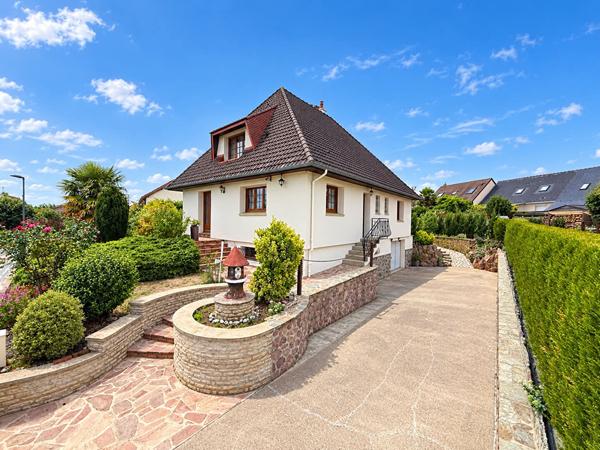 Vente
                Maison160 m² - 6 Pièces -
                    VERSON (14790)
