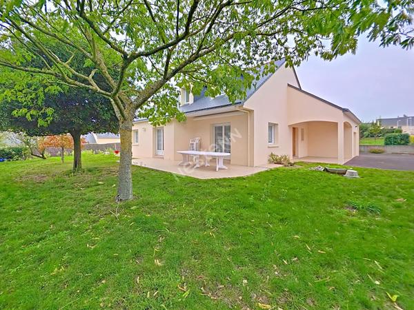 Maison A VENDRE au coeur du bourg de Saint Herblon, 4 chambres, jardin clos