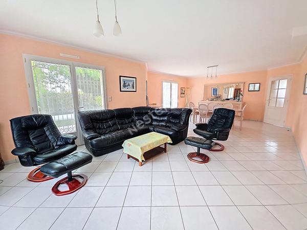 Maison A VENDRE au coeur du bourg de Saint Herblon, 4 chambres, jardin clos