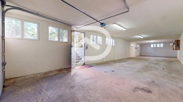 Maison 11 pièces 306 m2