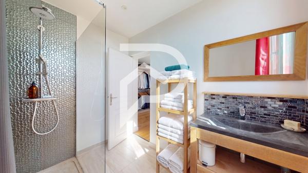 Maison 11 pièces 306 m2