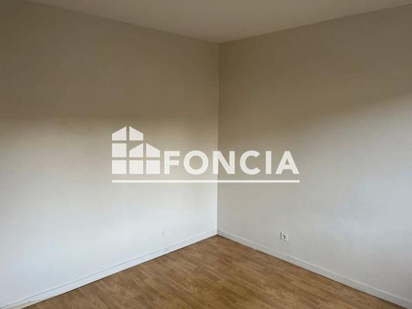 Location Appartement 2 pièces 43.75 m² - 17 BOULEVARD DE PRESLES La Ferte Alais 91590