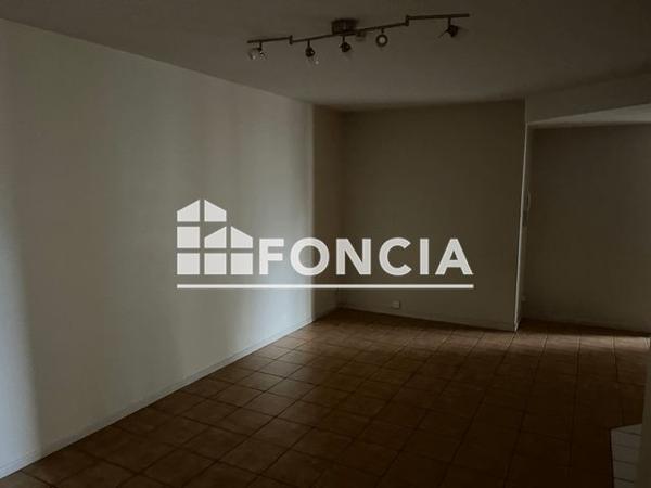 Location Appartement 2 pièces 43.75 m² - 17 BOULEVARD DE PRESLES La Ferte Alais 91590