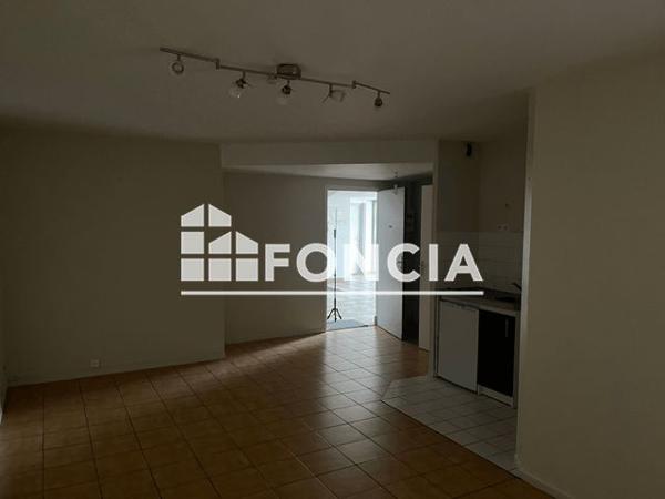 Location Appartement 2 pièces 43.75 m² - 17 BOULEVARD DE PRESLES La Ferte Alais 91590