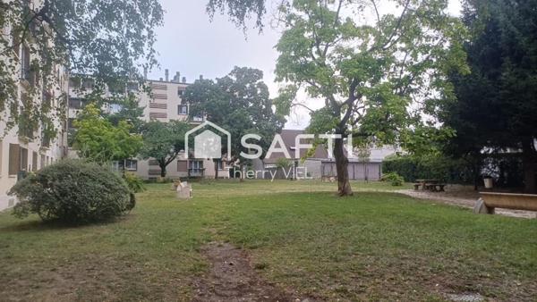 APPARTEMENT 2P TRES LUMINEUX ET CALME AU RAINCY