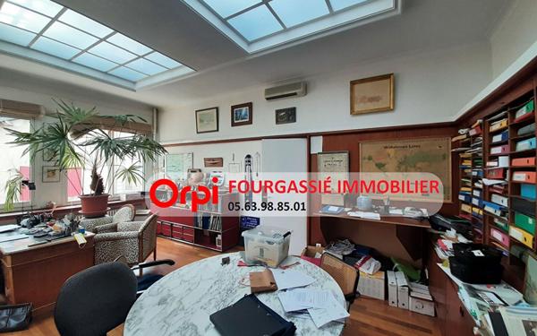 Immeuble à vendre    4 pièces •  Mazamet