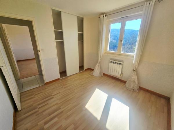 ROCHETAILLÉE – MAISON FAMILIALE AVEC TERRASSE PLEIN SUD + STUDIO INDÉPENDANT