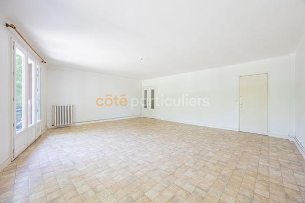 Vente
                Appartement91 m² - 4 Pièces -
                    NANTES (44000)
