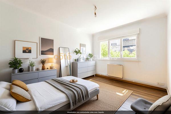 Vente
                Appartement91 m² - 4 Pièces -
                    NANTES (44000)