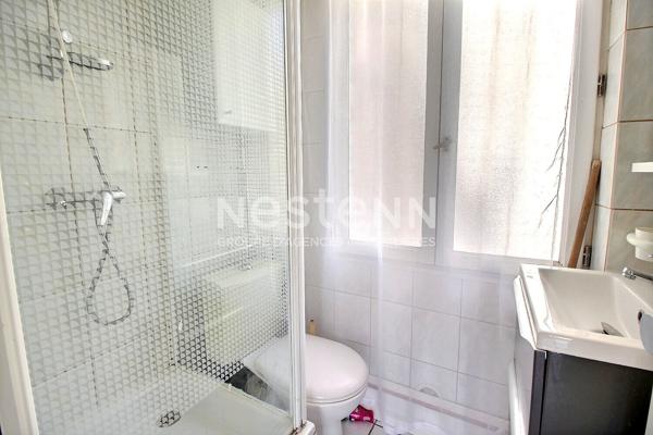 Appartement Courbevoie 1 pièce 21 m2 vendu meublé investisseur premier achat proche commodités et transports traversant