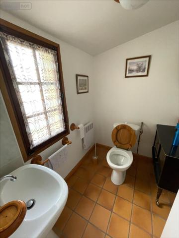 Maison restaurée à vendre à Marans en Charente-Maritime (17230), ref : LE 459